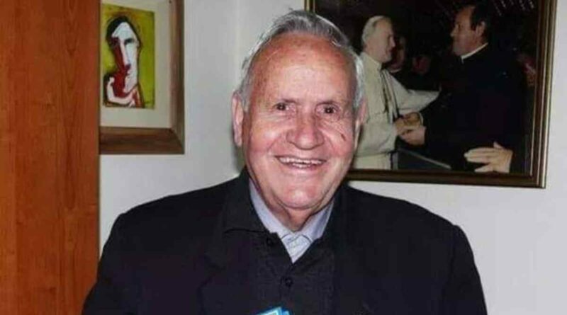 Nella chiesa Madre di Zafferana Etnea l’addio al sacerdote Gigi Licciardello