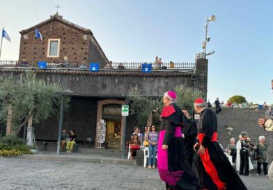 Mompileri: Eucaristia con la Presenza del Presidente della CEI, Cardinale Zuppi